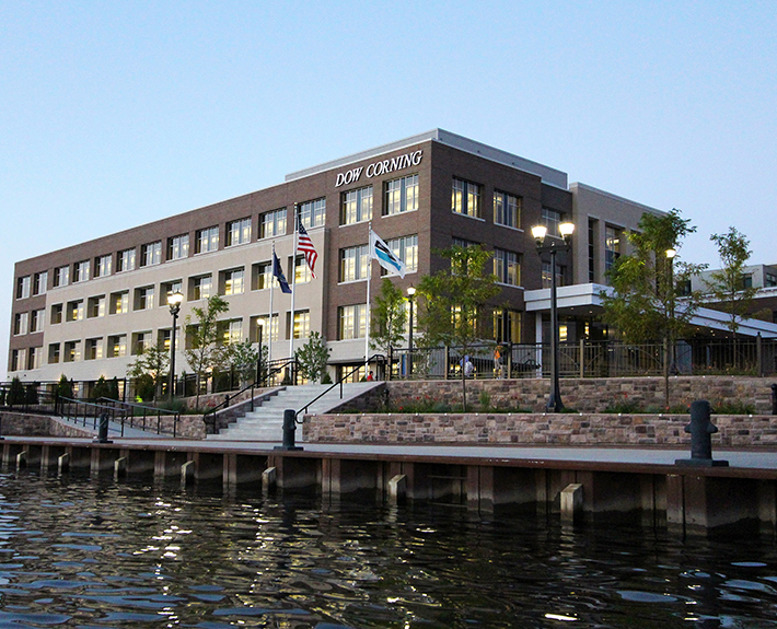 ập Đoàn Dow Corning (DOW) có trụ sở tại Midland, Michigan, Hoa Kỳ ập Đoàn Dow Corning (DOW) có trụ sở tại Midland, Michigan, Hoa Kỳ