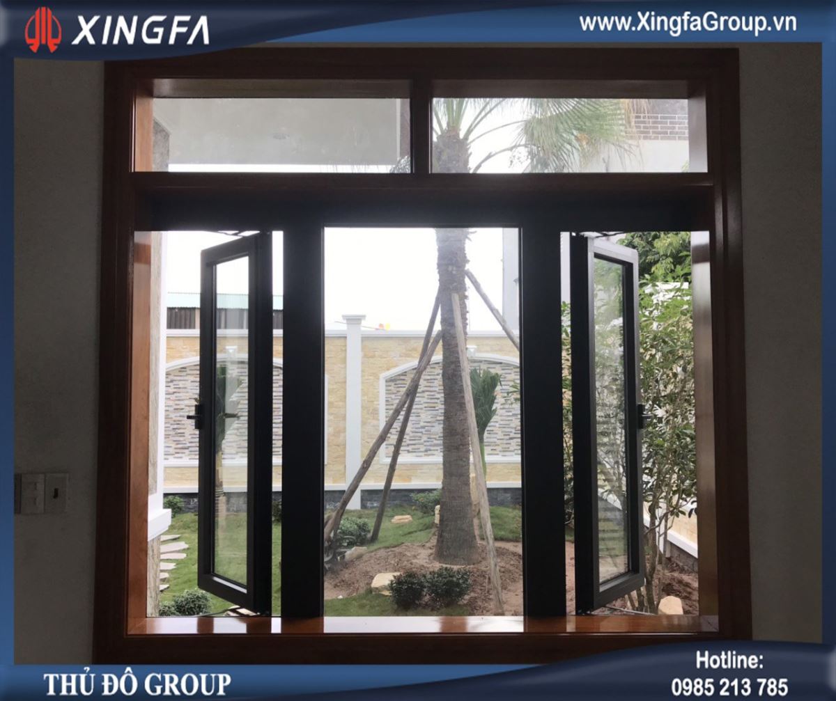 Mẫu cửa nhôm Xingfa bên ngoài + khuôn khung gỗ bên trong
