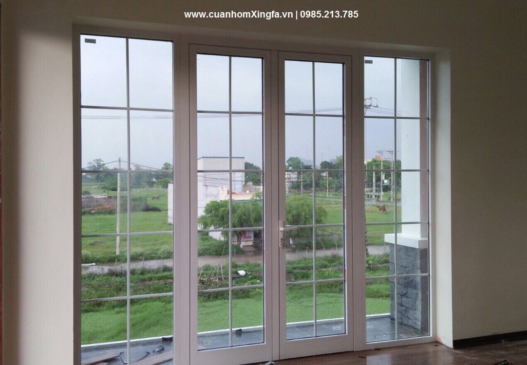 Cửa nhôm Xingfa kính hộp nan trang trí