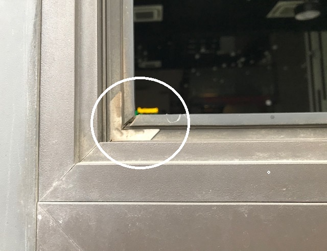 cửa nhôm Xingfa giá rẻ chất lượng kém sử dụng loại gioăng cao su giá rẻ kém chất lượng