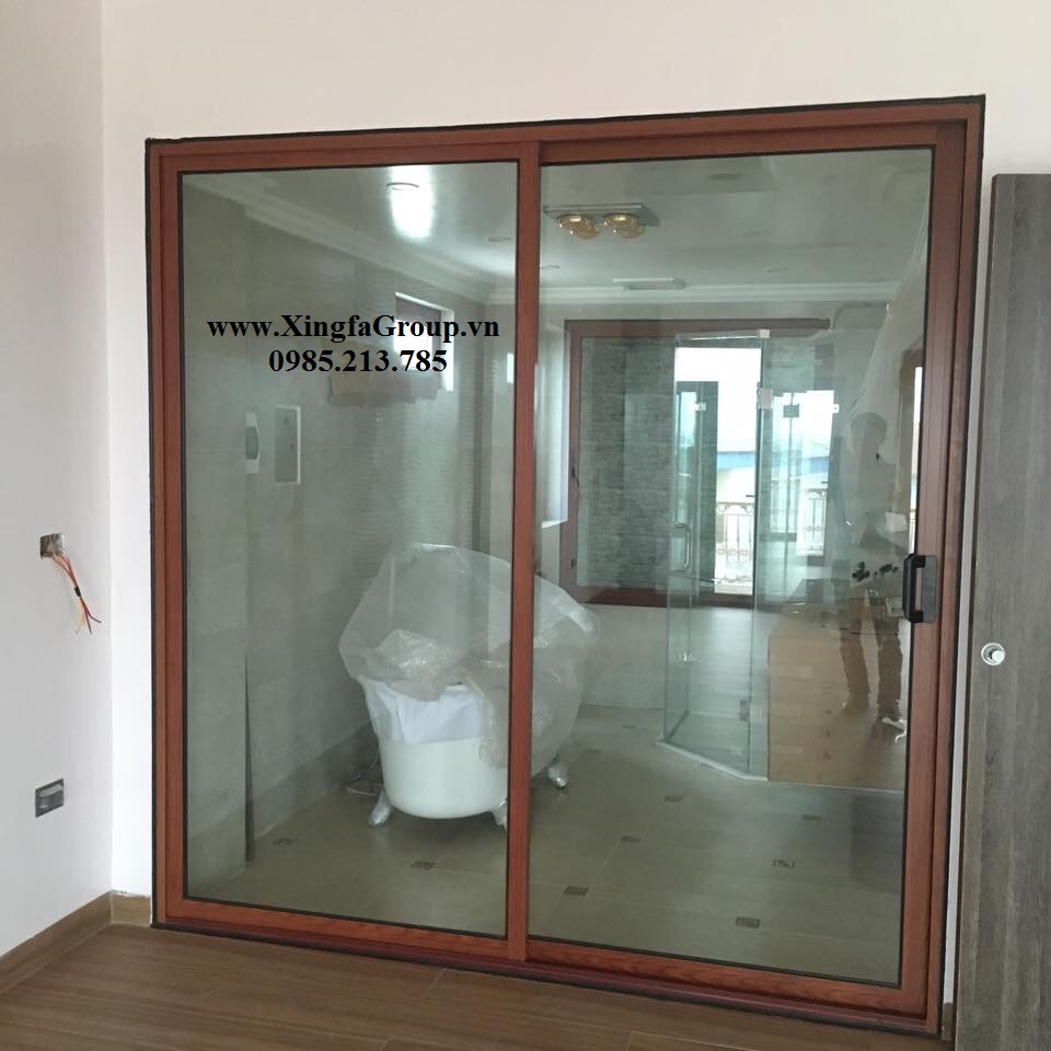 cua-di-mo-quay-van-go