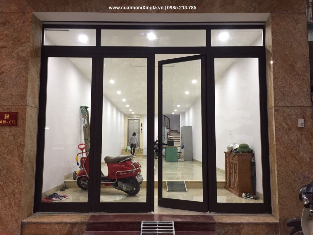 Cửa đi mở quay 4 cánh nhôm Xingfa nhập khẩu