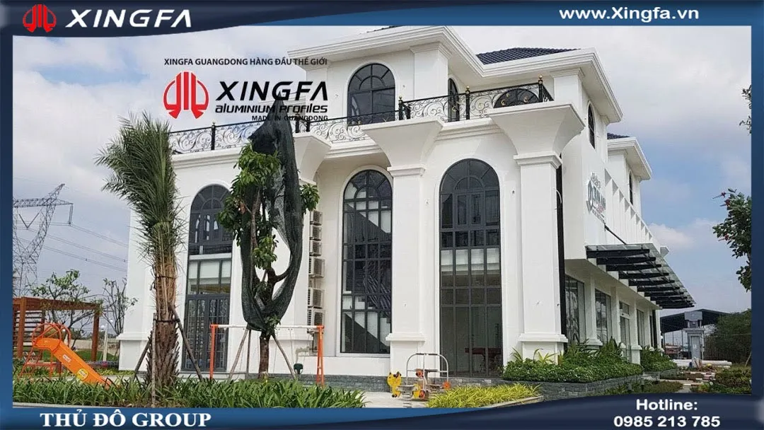 Cửa nh&ocirc;m Xingfa k&iacute;nh hộp nan trang tr&iacute;