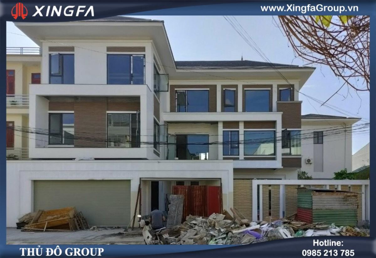 Thi c&ocirc;ng lắp đặt cửa nh&ocirc;m k&iacute;nh Xingfa tại Biệt thự nh&agrave; ch&uacute; Sơn ở Nguyễn Viết Xu&acirc;n, phường Ka Long, Th&agrave;nh phố M&oacute;ng C&aacute;i, Tỉnh Quảng Ninh