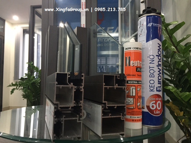 So sánh sự khác biệt giữa cửa nhôm có cầu cách nhiệt và cửa nhôm thường