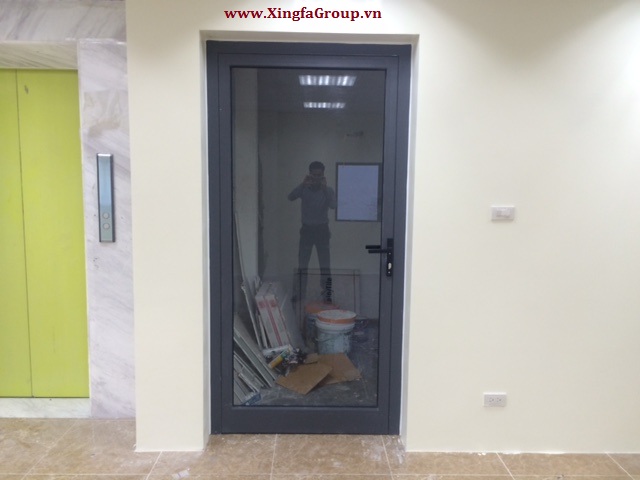 Cơn lốc màu ghi – không chỉ là xu hướng thời trang mà đã đổ bộ sang các dòng cửa nhôm Xingfa