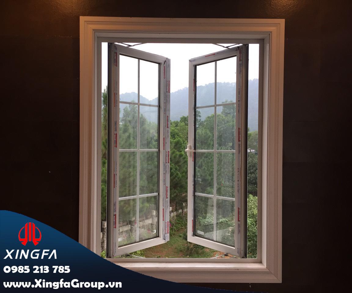 Cửa Nhôm XINGFA Sử Dụng Kính Hộp 2 Lớp Có Nan Trang Trí Bên Trong