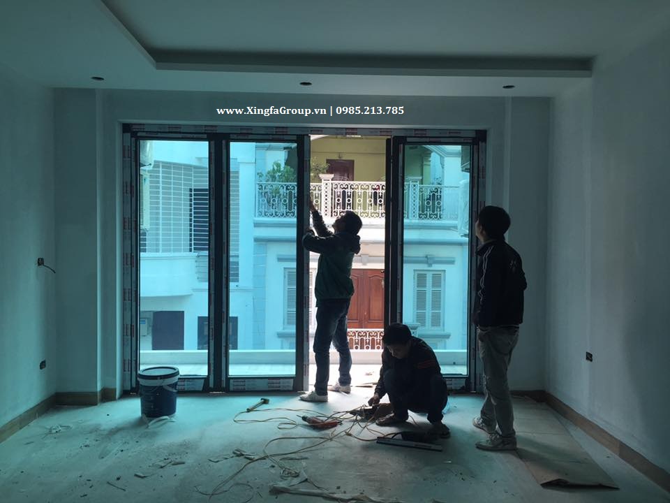 Cận cảnh vẻ đẹp mê hoặc lòng người của mẫu cua nhom Xingfa dùng kính dán an toàn màu xanh Cận cảnh vẻ đẹp mê hoặc lòng người của mẫu cua nhom Xingfa dùng kính dán an toàn màu xanh